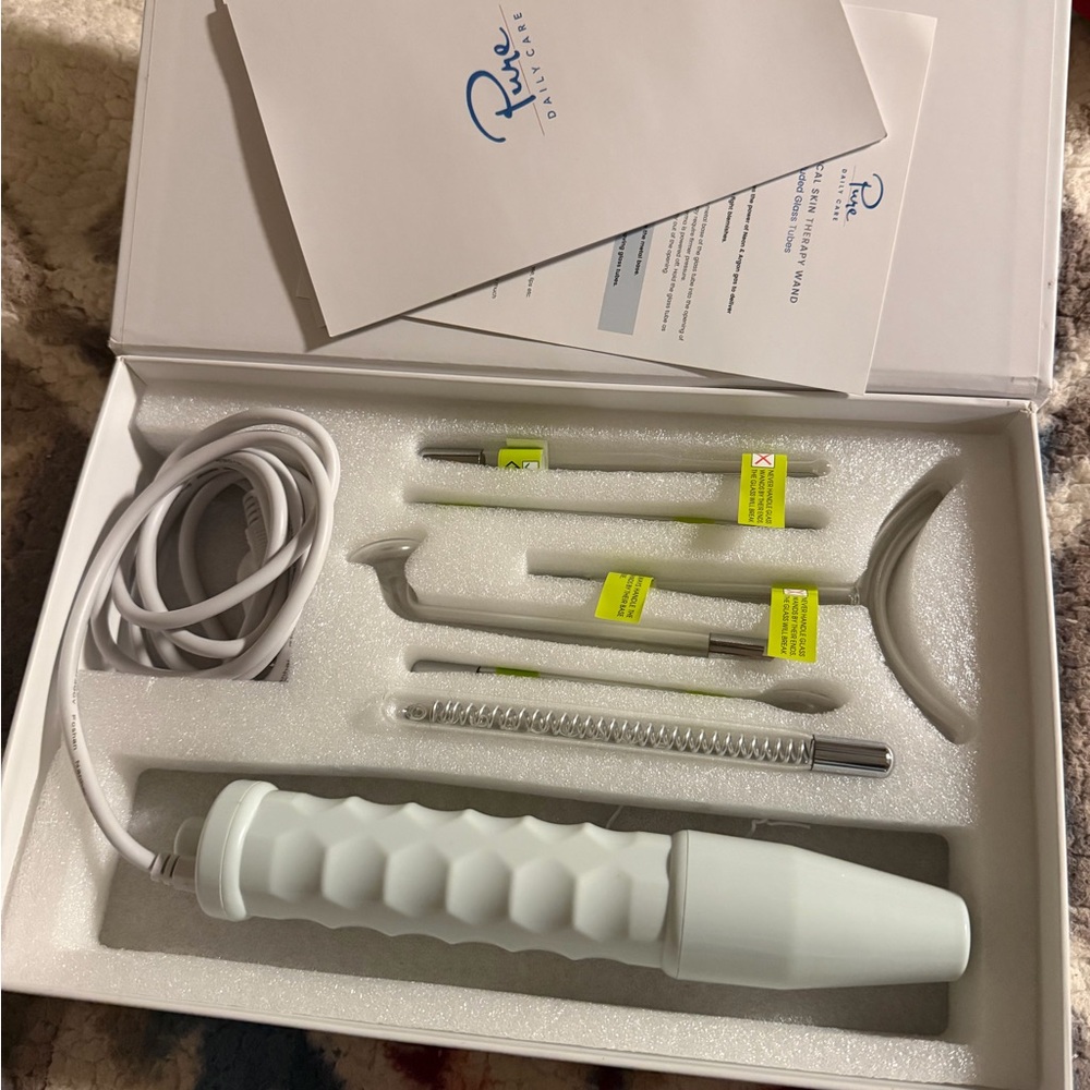 Pure White Facial Wand Set